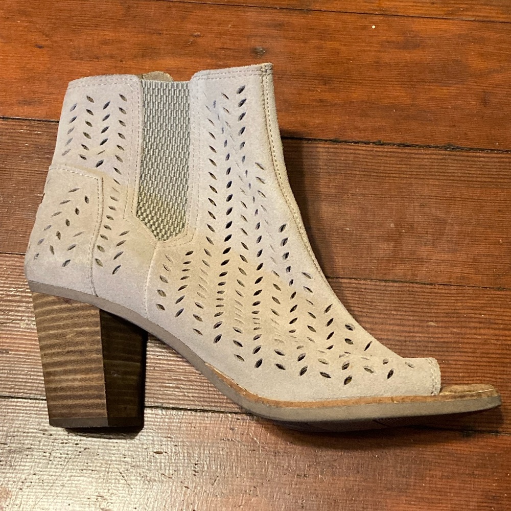 Toms Majorca Tan Suede Peep Toe Chunky Heel Boots Size 9